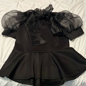 Quum Shop Puffy Sleeve Bow Top